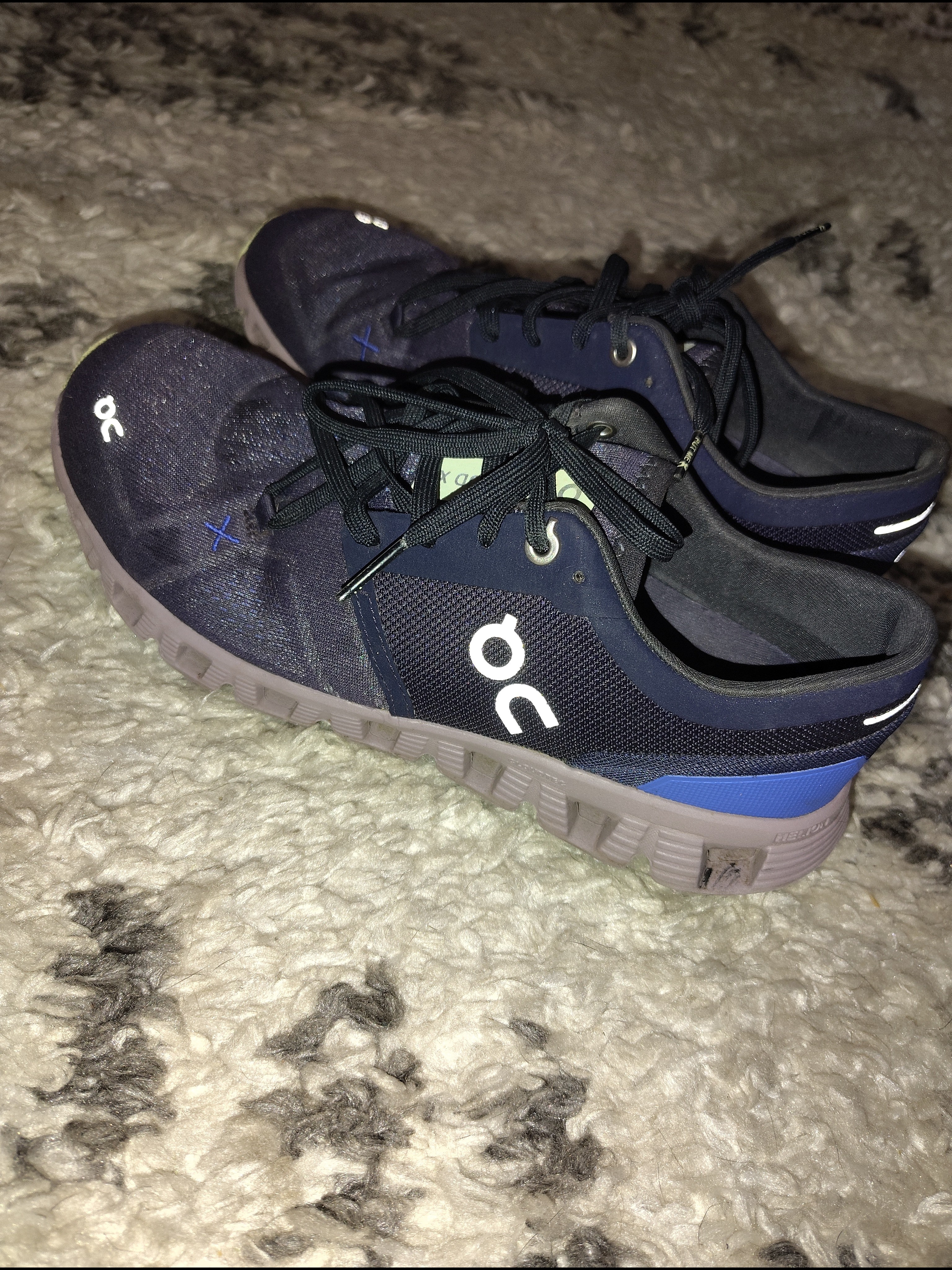 On Cloud Purple Running Shoes